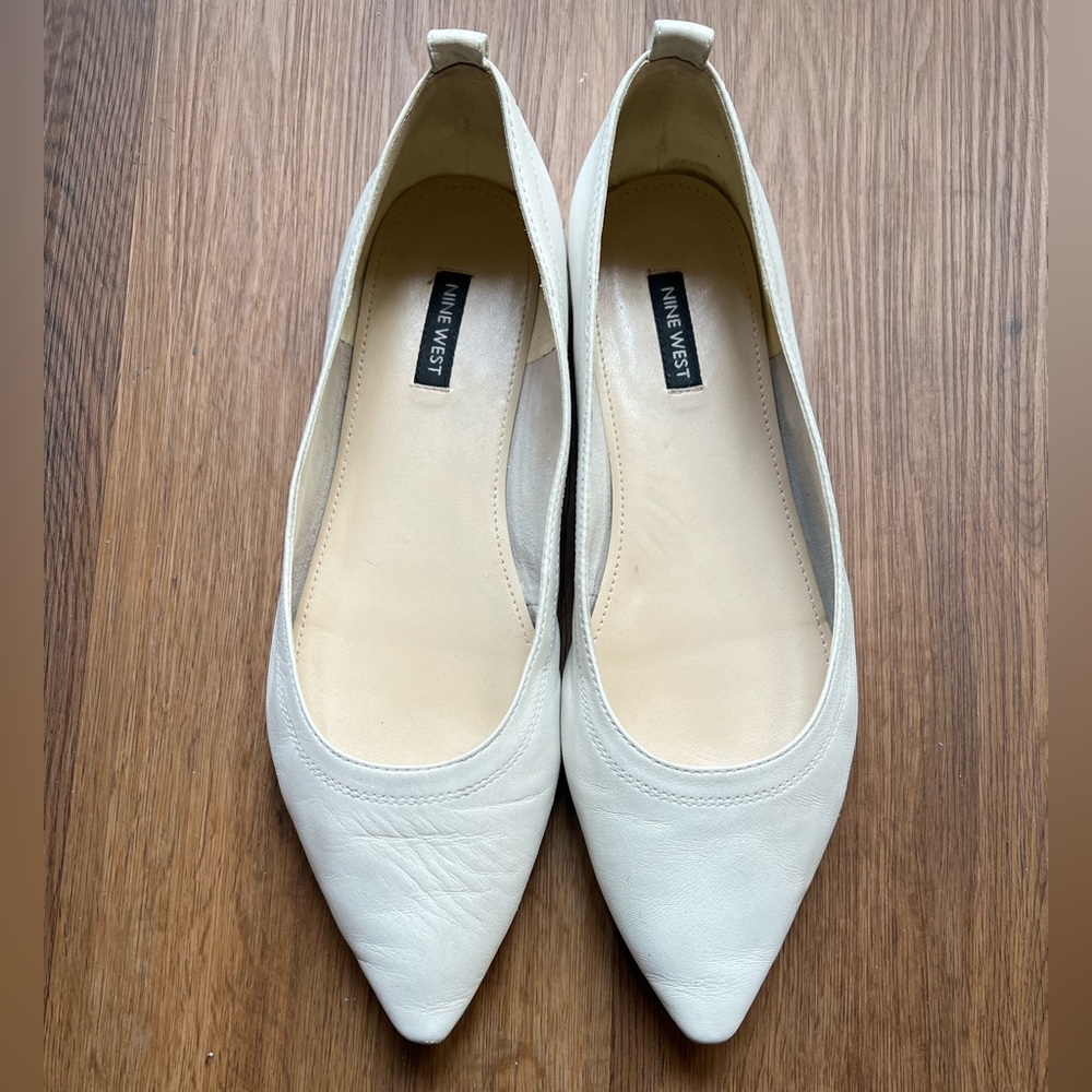 Nine West Pointed White Soft Leather Flats
